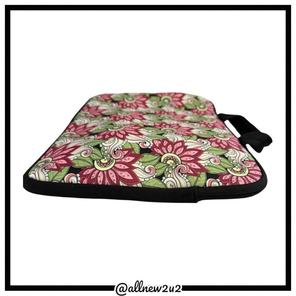 New Laptop and iPad Padded Carrier with interior pockets, zippered front pocket